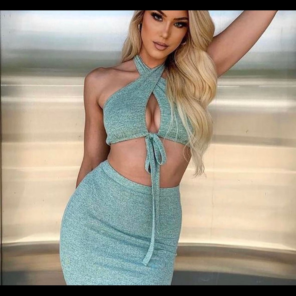Green matching set